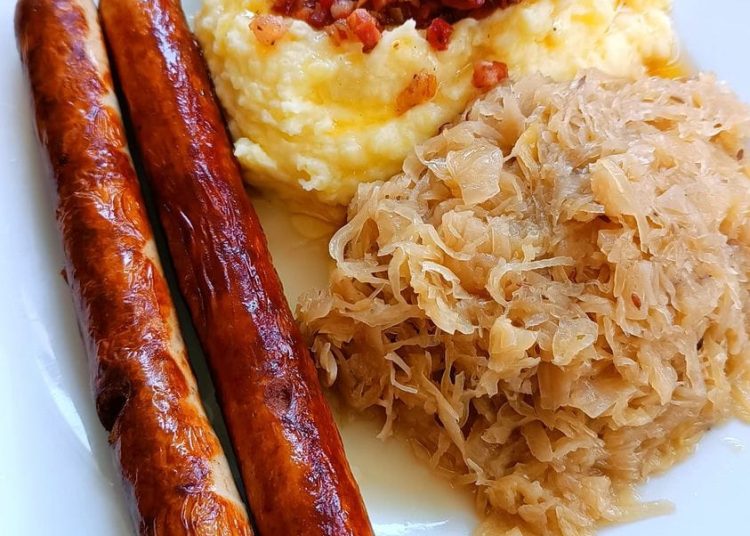 Fantastischer Quark Kirschkuchen aus Ungarn – Alte Oma Rezepte